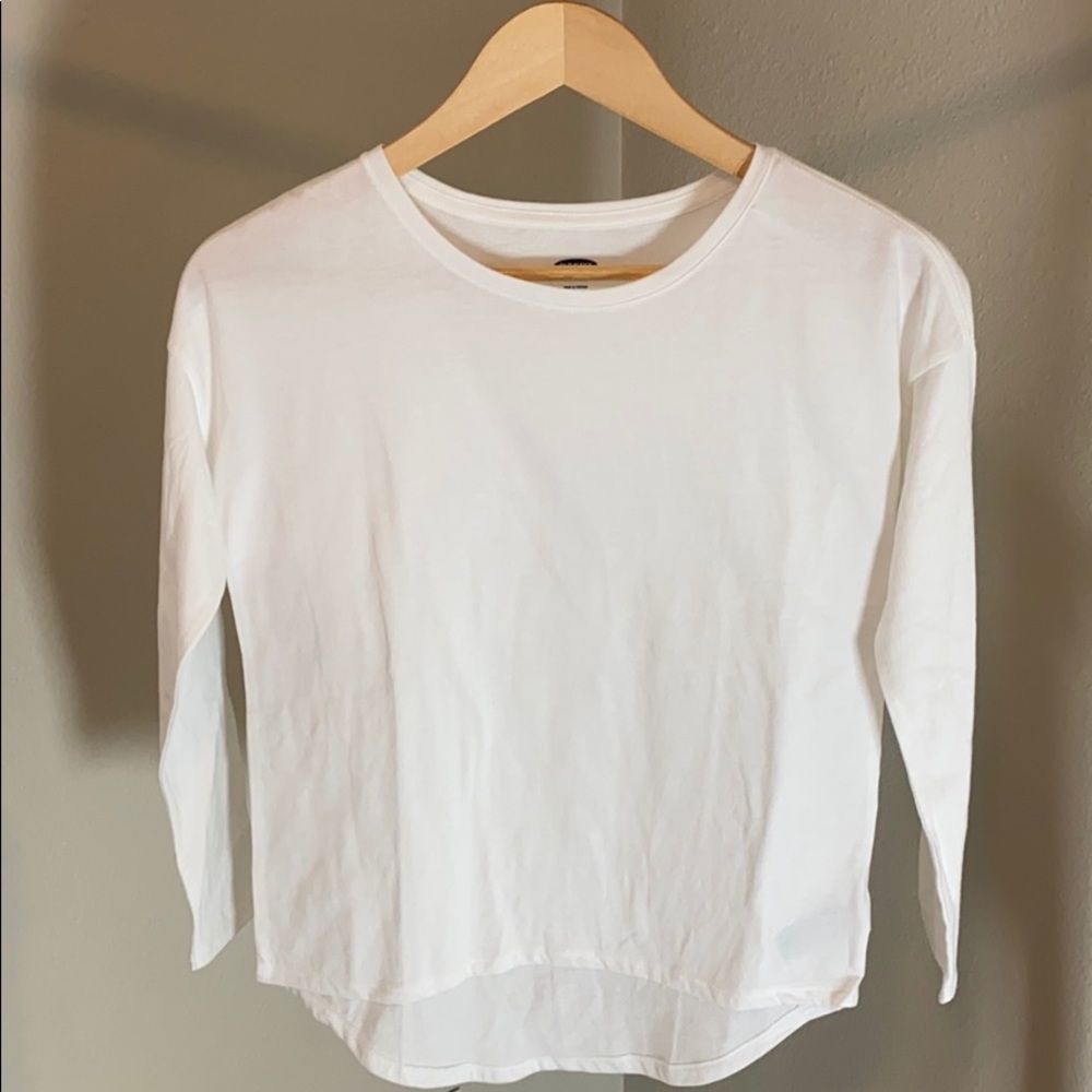 NWT Basic White Long Sleeve Tee